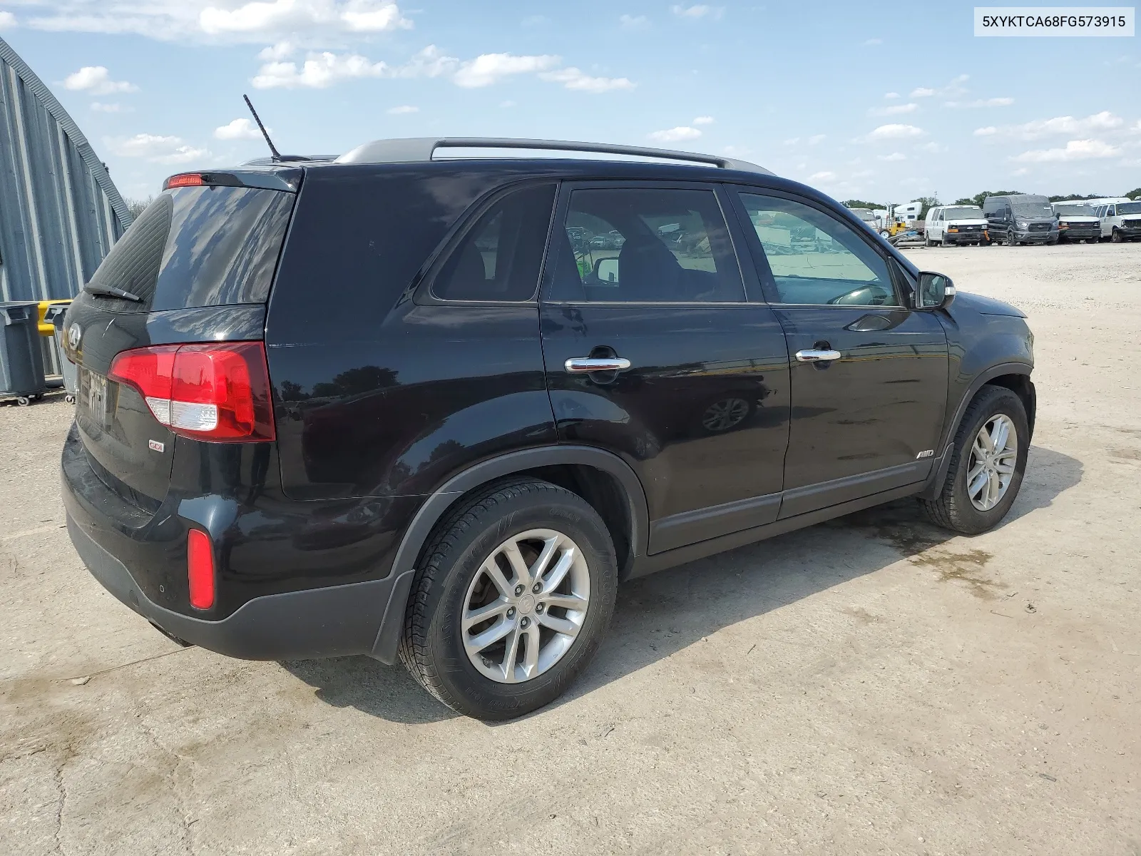 5XYKTCA68FG573915 2015 Kia Sorento Lx