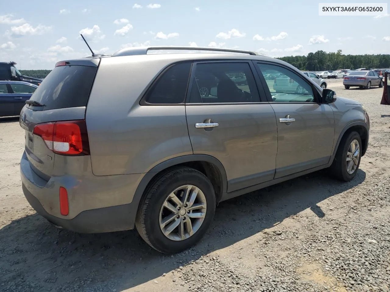 5XYKT3A66FG652600 2015 Kia Sorento Lx