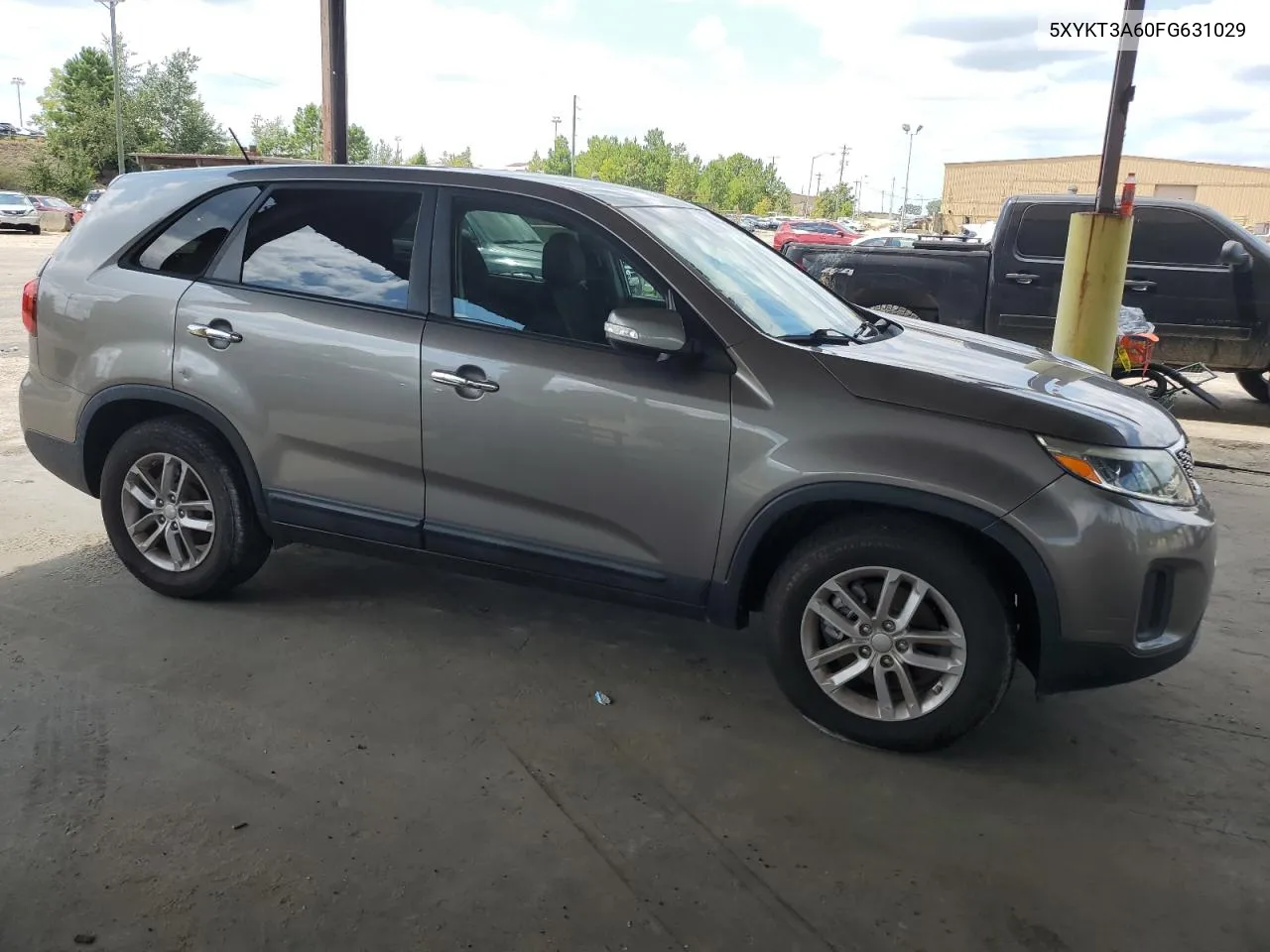 5XYKT3A60FG631029 2015 Kia Sorento Lx