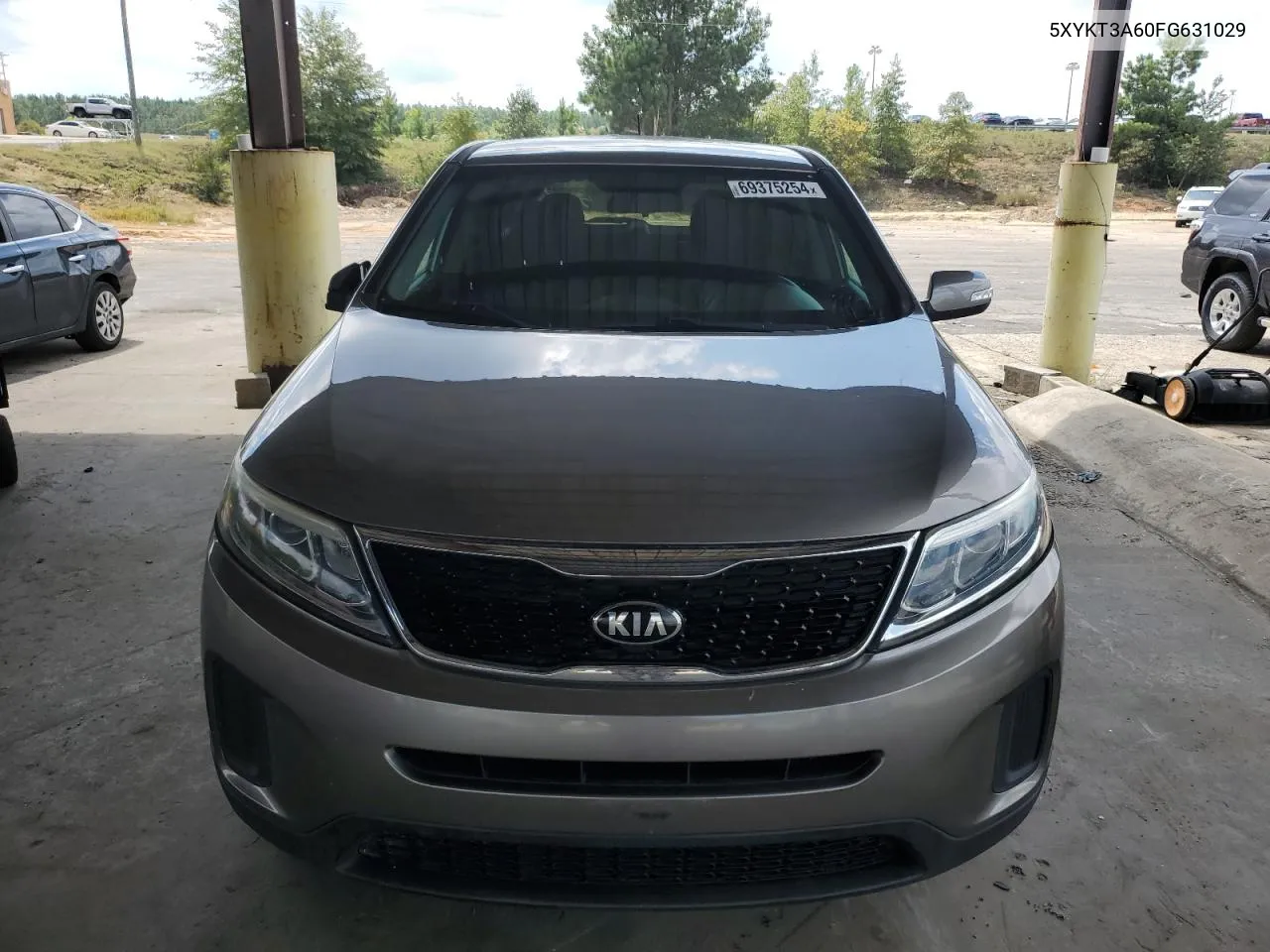 2015 Kia Sorento Lx VIN: 5XYKT3A60FG631029 Lot: 69375254