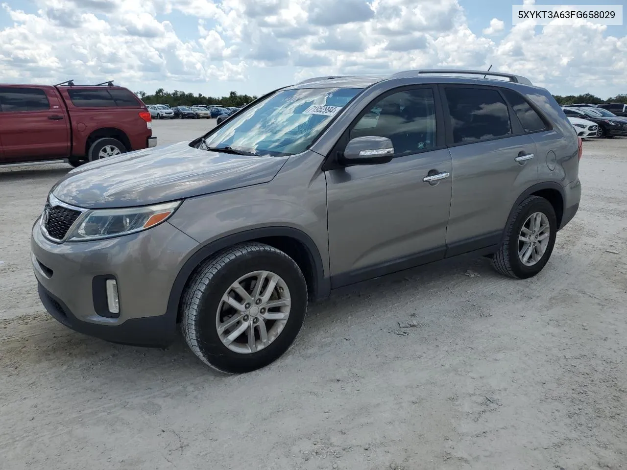 5XYKT3A63FG658029 2015 Kia Sorento Lx