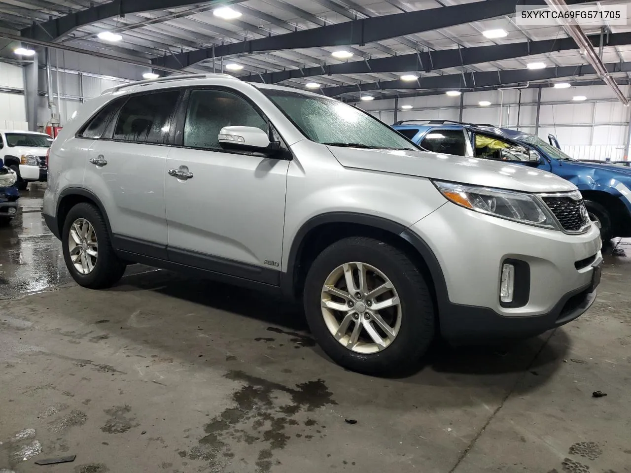 2015 Kia Sorento Lx VIN: 5XYKTCA69FG571705 Lot: 73060034