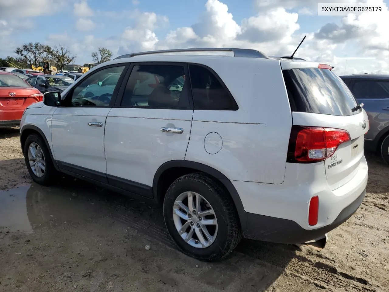 5XYKT3A60FG625179 2015 Kia Sorento Lx