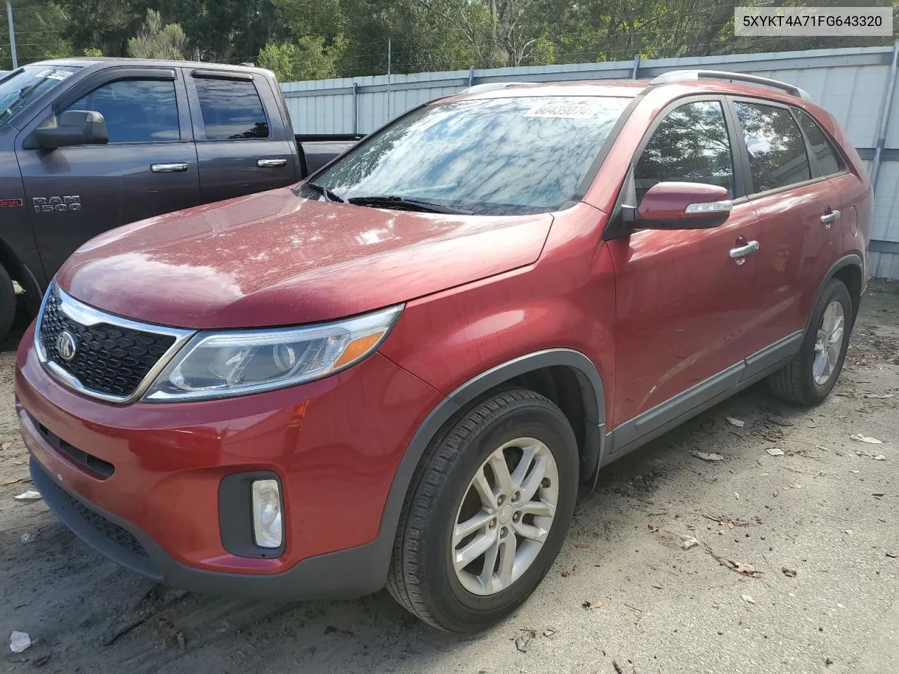 2015 Kia Sorento Lx VIN: 5XYKT4A71FG643320 Lot: 80439074