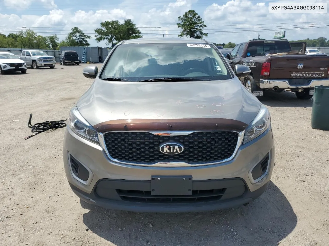 5XYPG4A3XGG098114 2016 Kia Sorento Lx