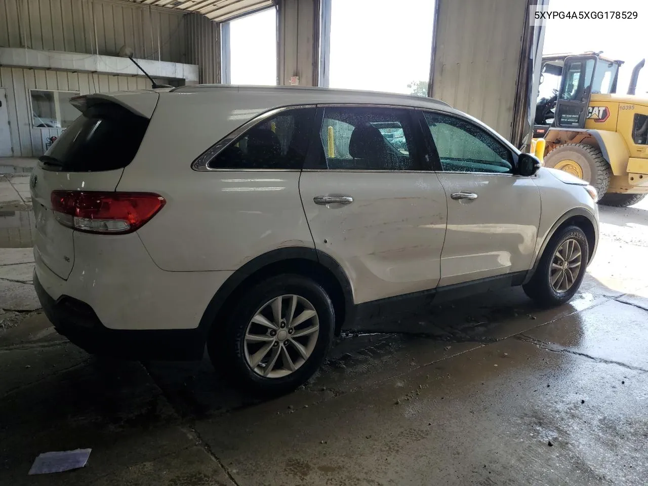 5XYPG4A5XGG178529 2016 Kia Sorento Lx