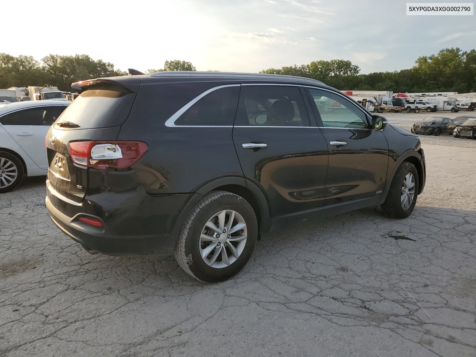 5XYPGDA3XGG002790 2016 Kia Sorento Lx