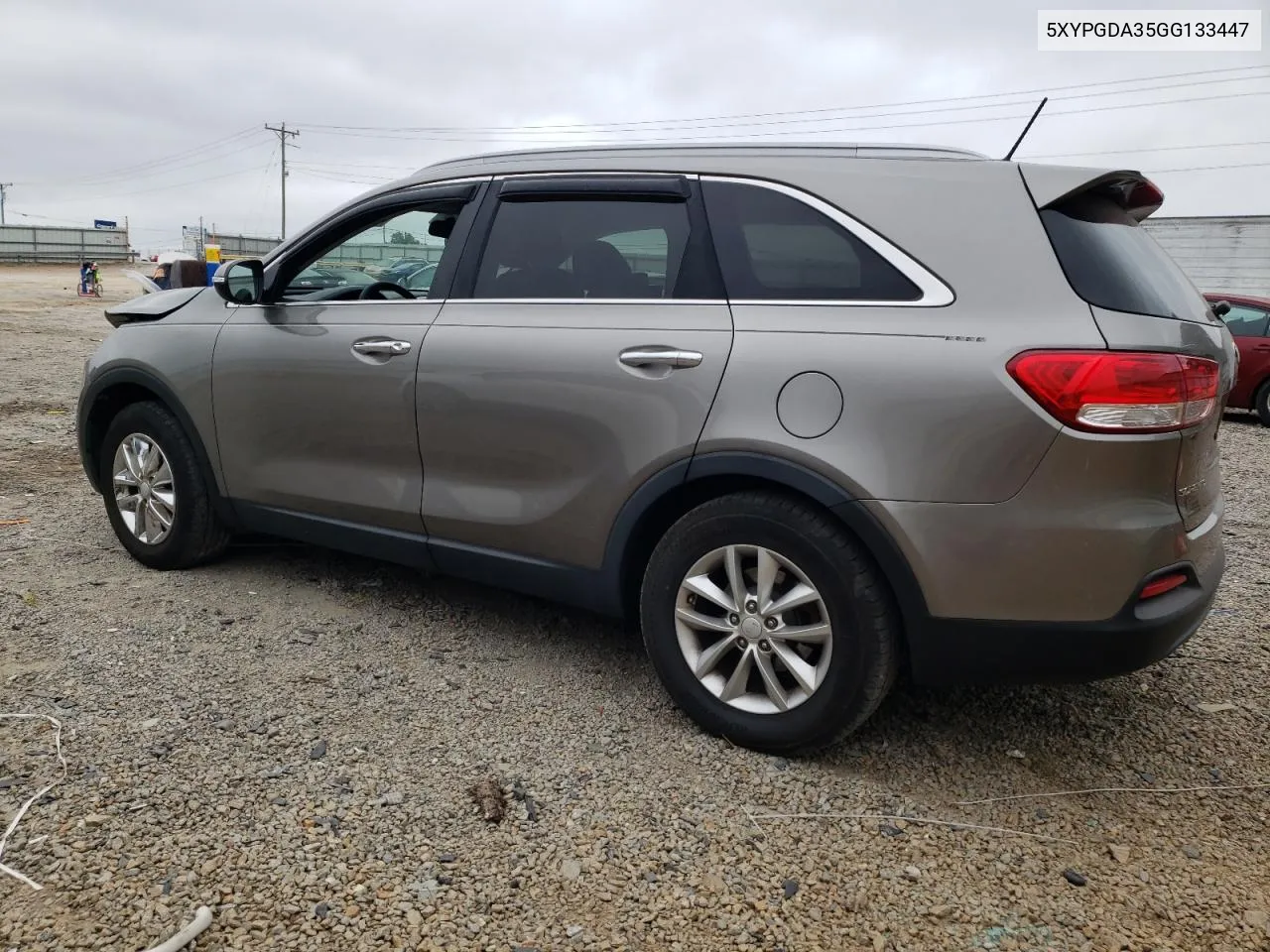 5XYPGDA35GG133447 2016 Kia Sorento Lx