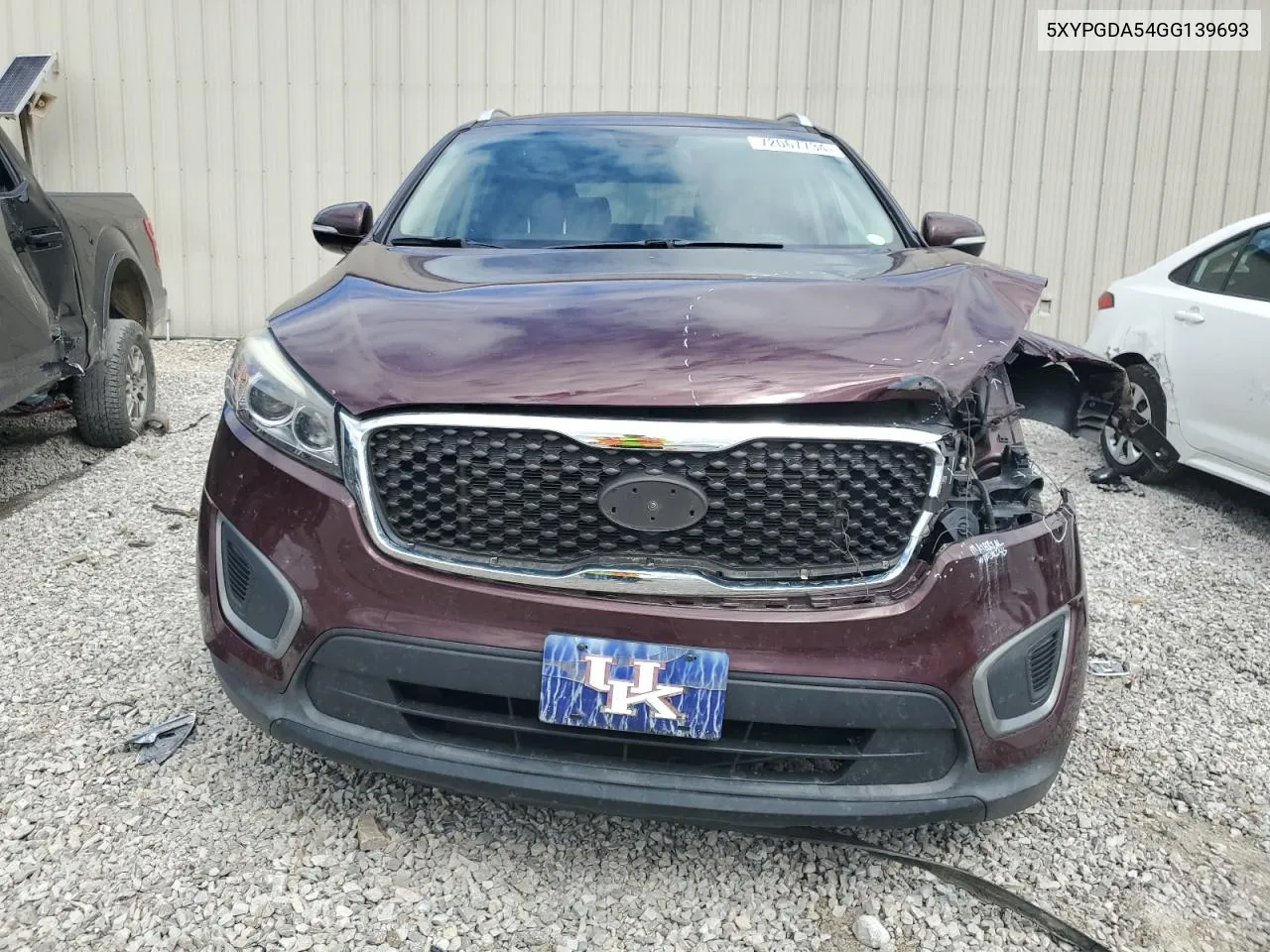 5XYPGDA54GG139693 2016 Kia Sorento Lx