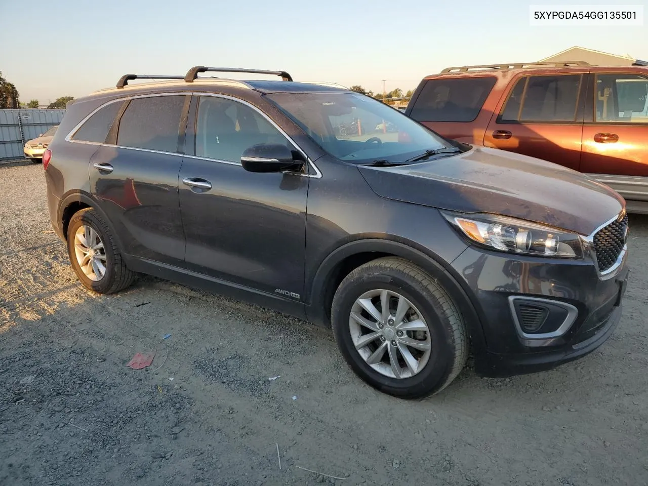 5XYPGDA54GG135501 2016 Kia Sorento Lx