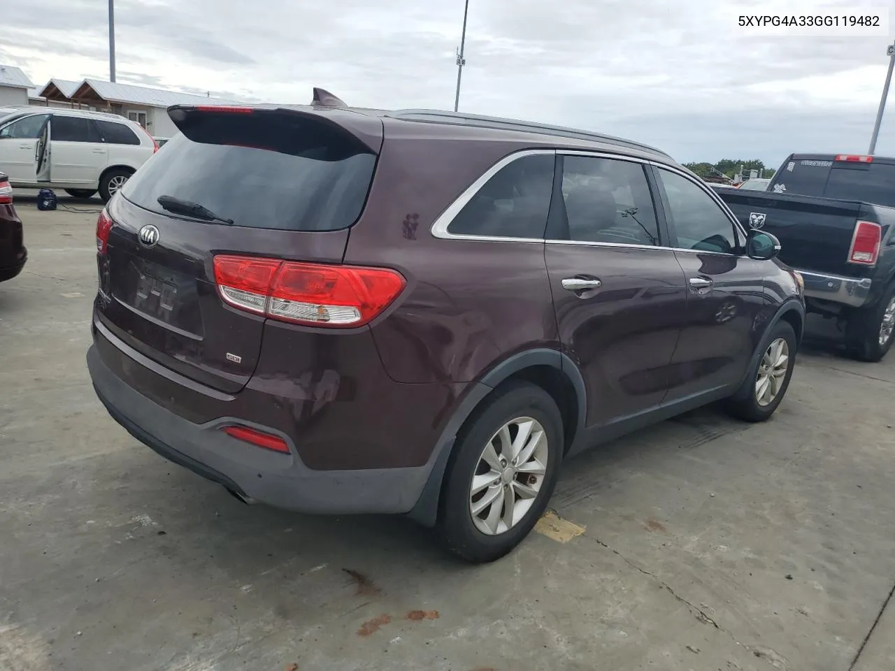 5XYPG4A33GG119482 2016 Kia Sorento Lx