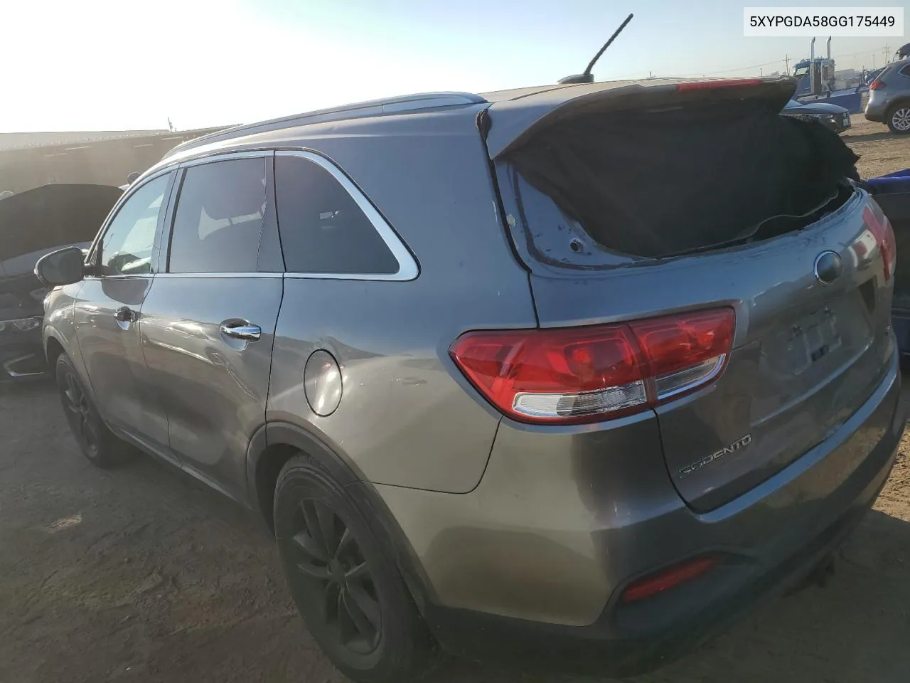 5XYPGDA58GG175449 2016 Kia Sorento Lx