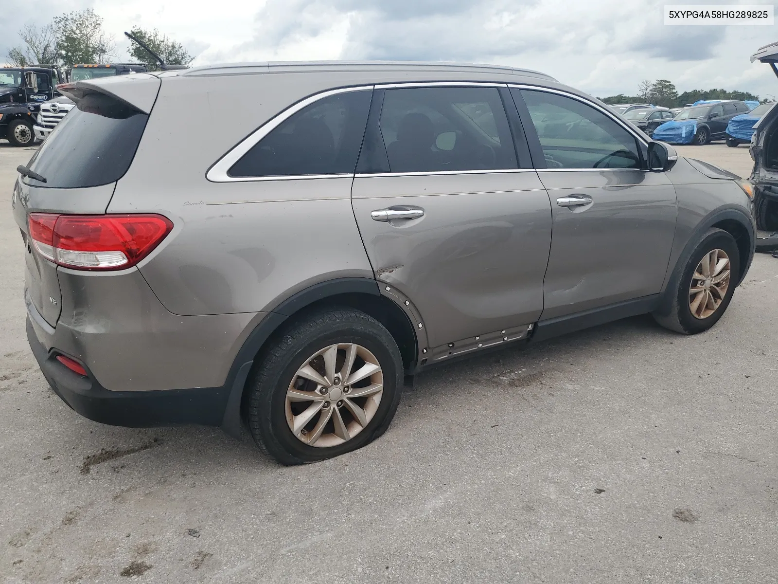 5XYPG4A58HG289825 2017 Kia Sorento Lx