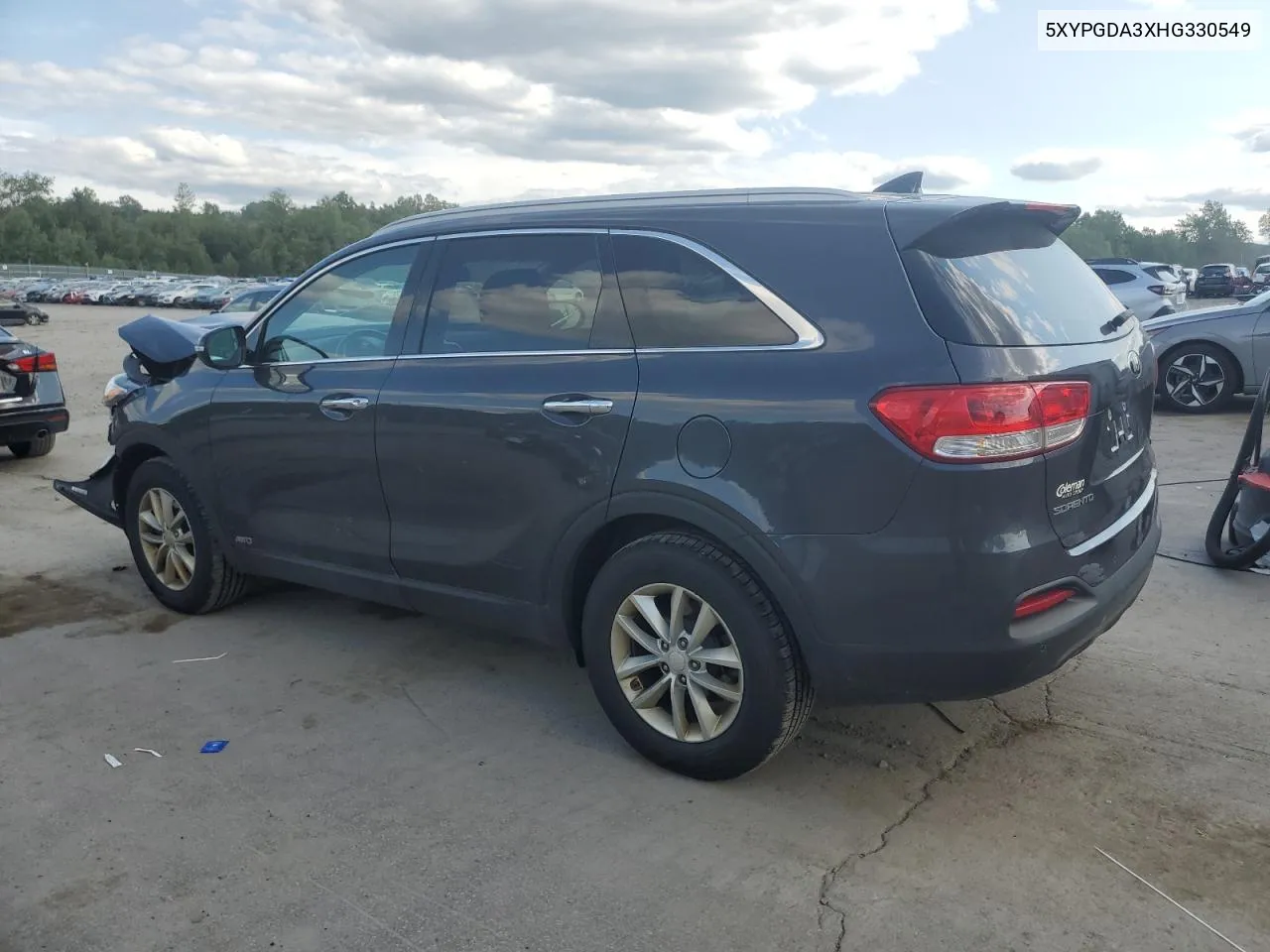 5XYPGDA3XHG330549 2017 Kia Sorento Lx