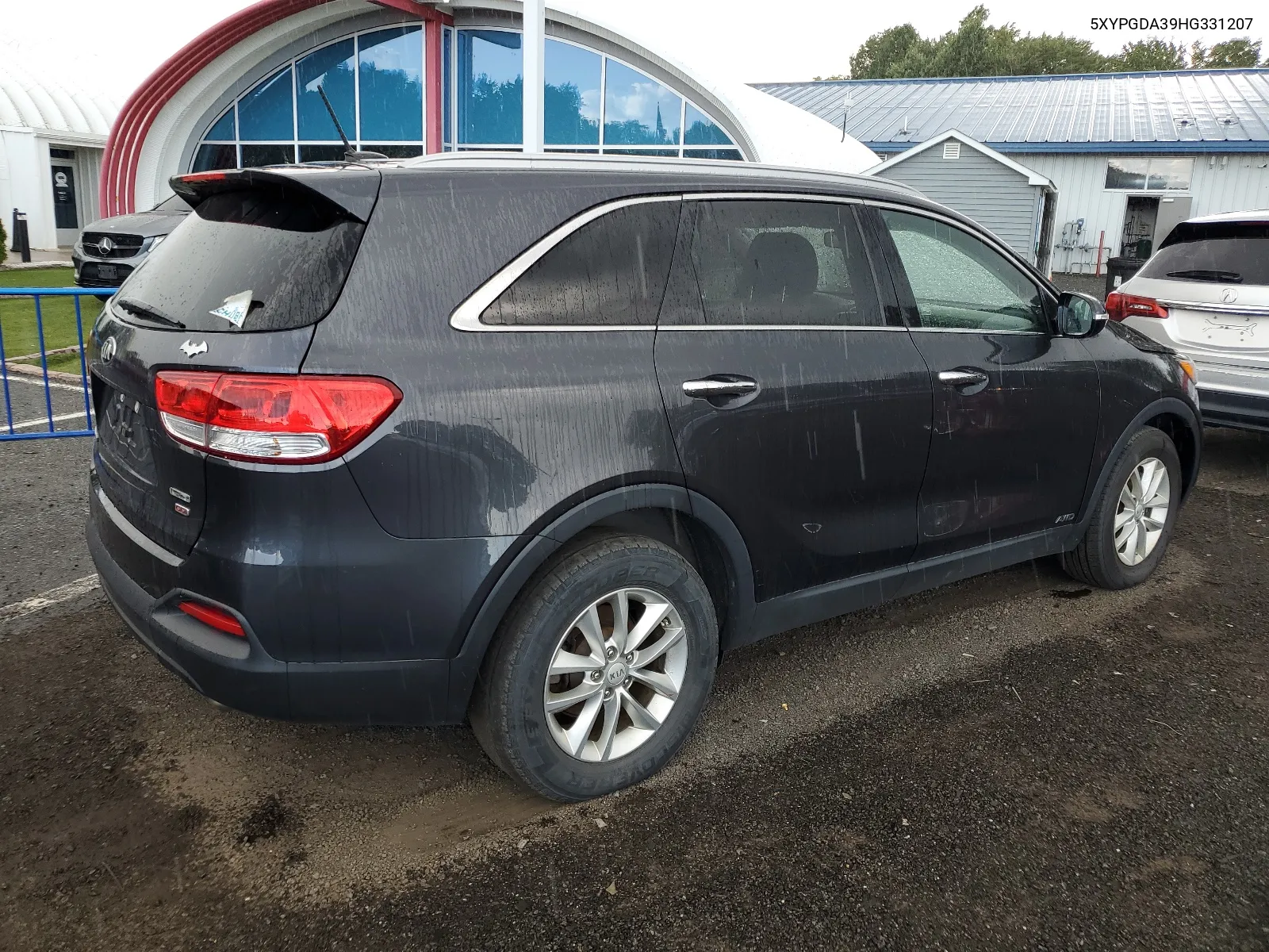 5XYPGDA39HG331207 2017 Kia Sorento Lx