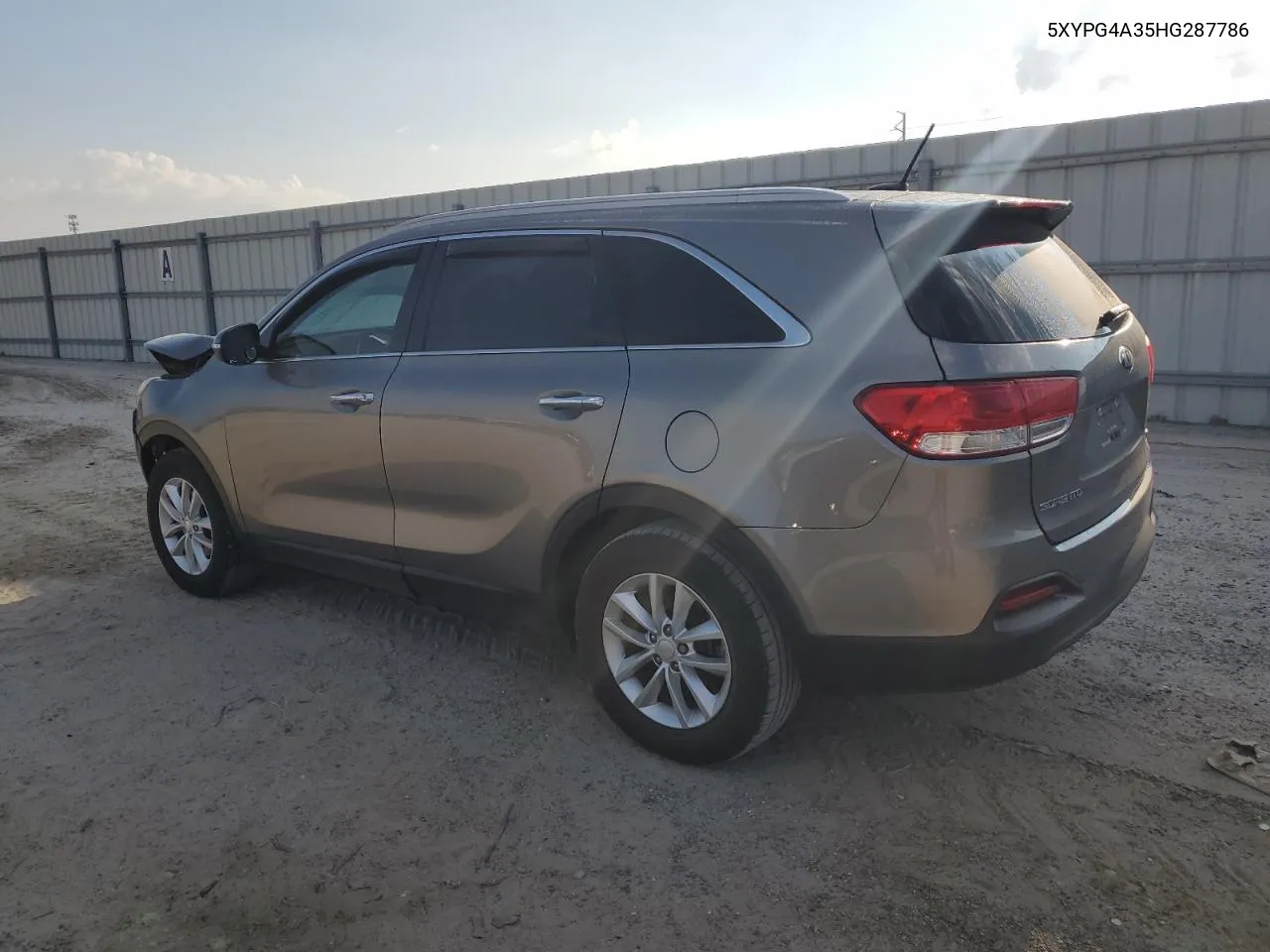 5XYPG4A35HG287786 2017 Kia Sorento Lx