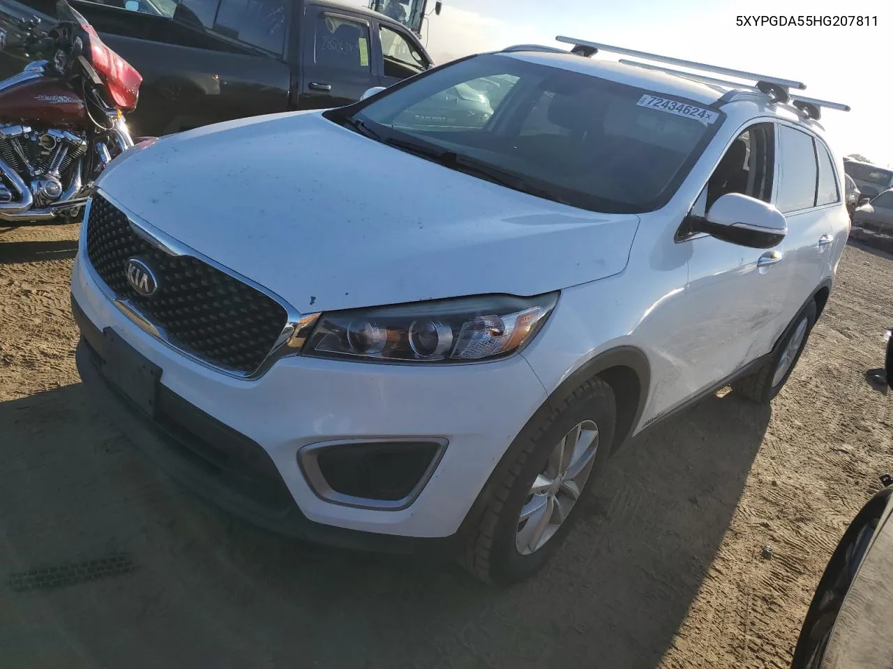 5XYPGDA55HG207811 2017 Kia Sorento Lx