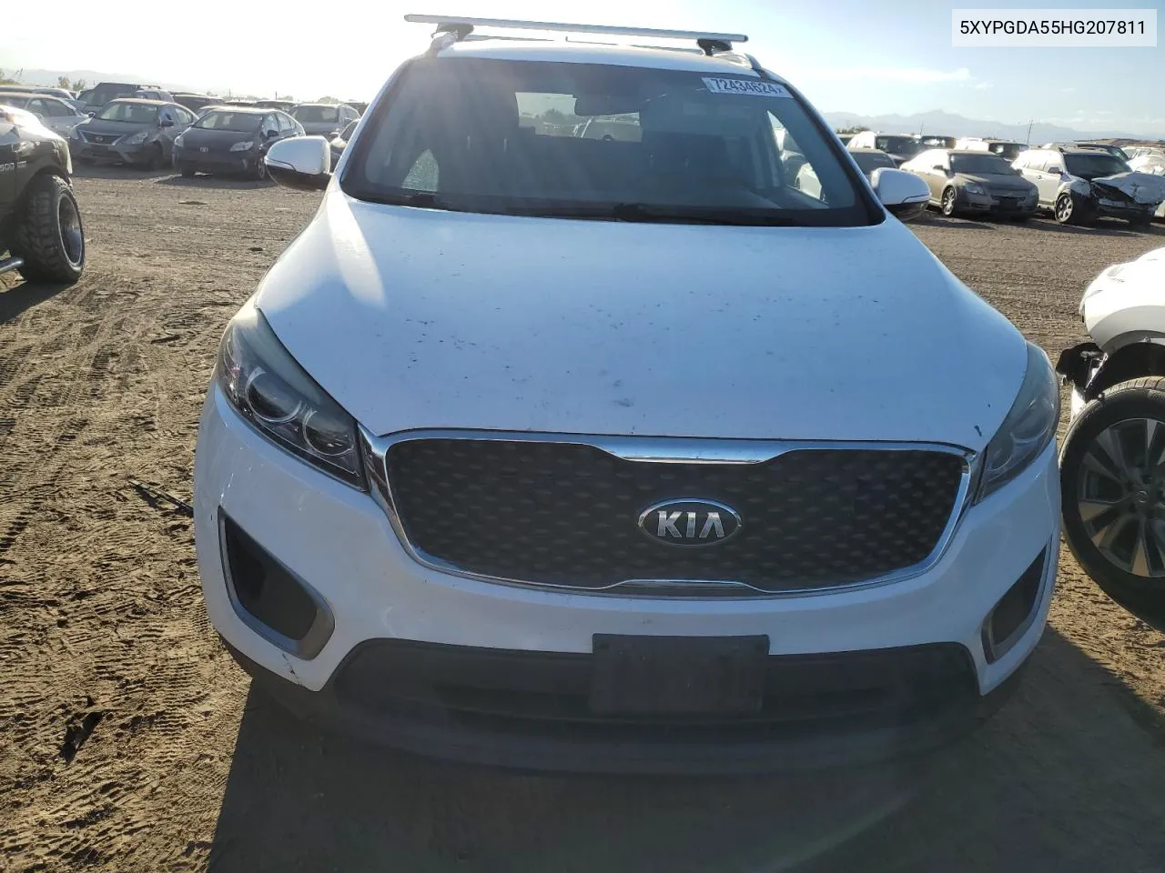 5XYPGDA55HG207811 2017 Kia Sorento Lx