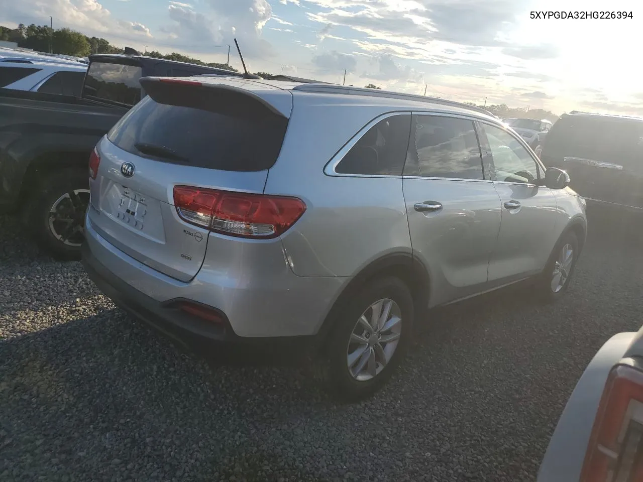 2017 Kia Sorento Lx VIN: 5XYPGDA32HG226394 Lot: 73886374