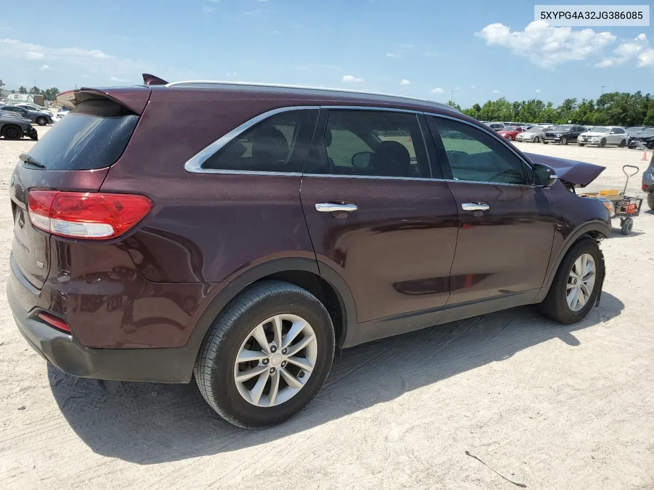 2018 Kia Sorento Lx VIN: 5XYPG4A32JG386085 Lot: 61066994