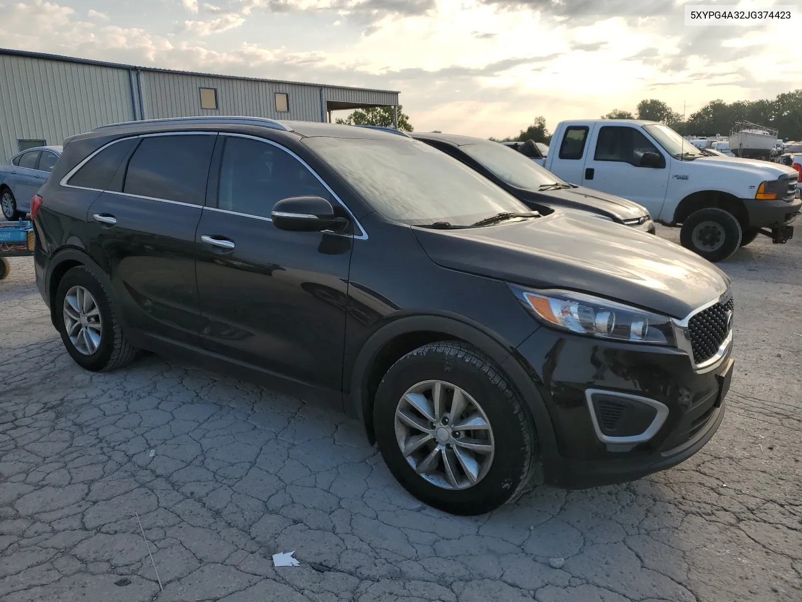 5XYPG4A32JG374423 2018 Kia Sorento Lx