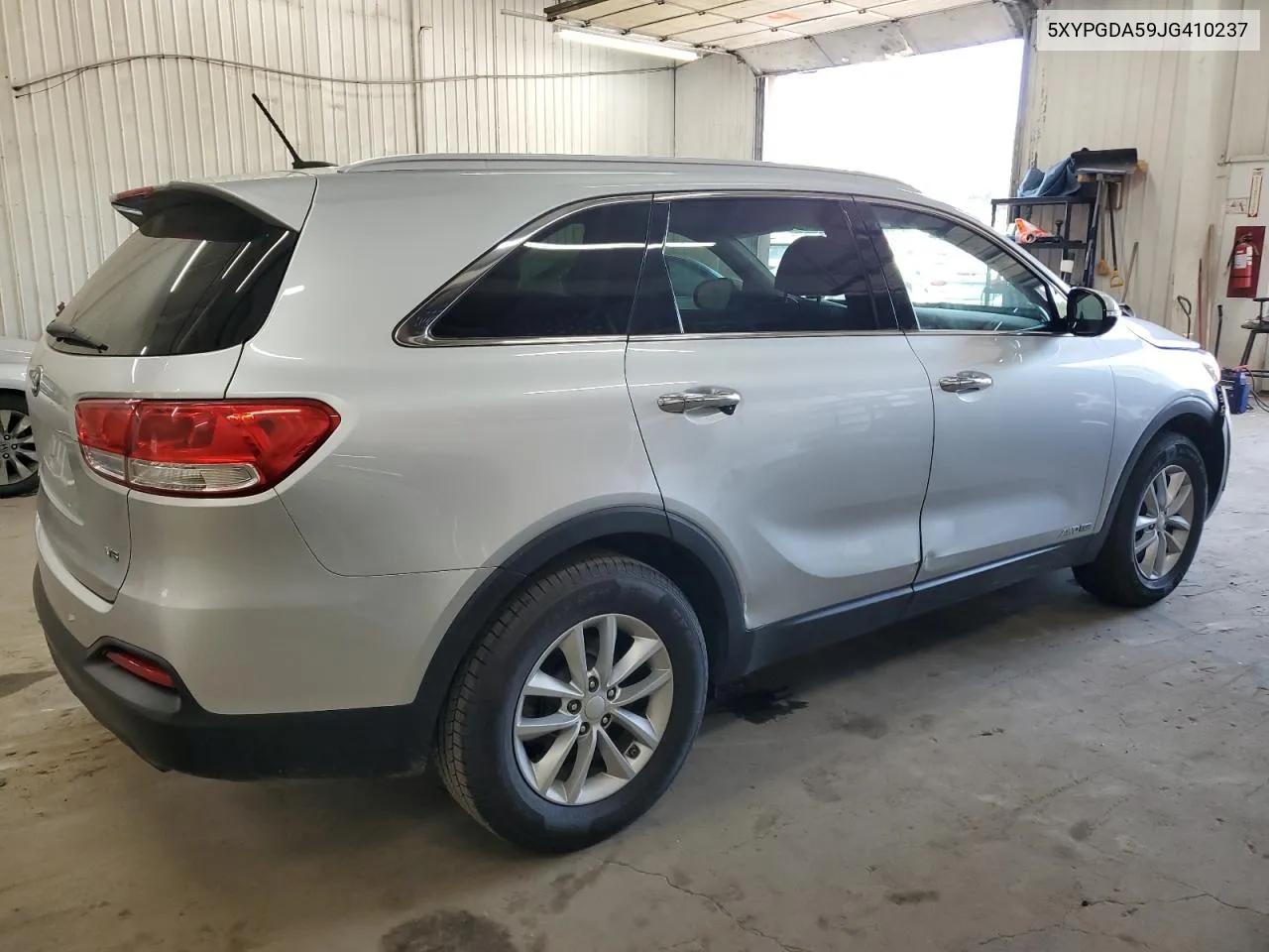 5XYPGDA59JG410237 2018 Kia Sorento Lx