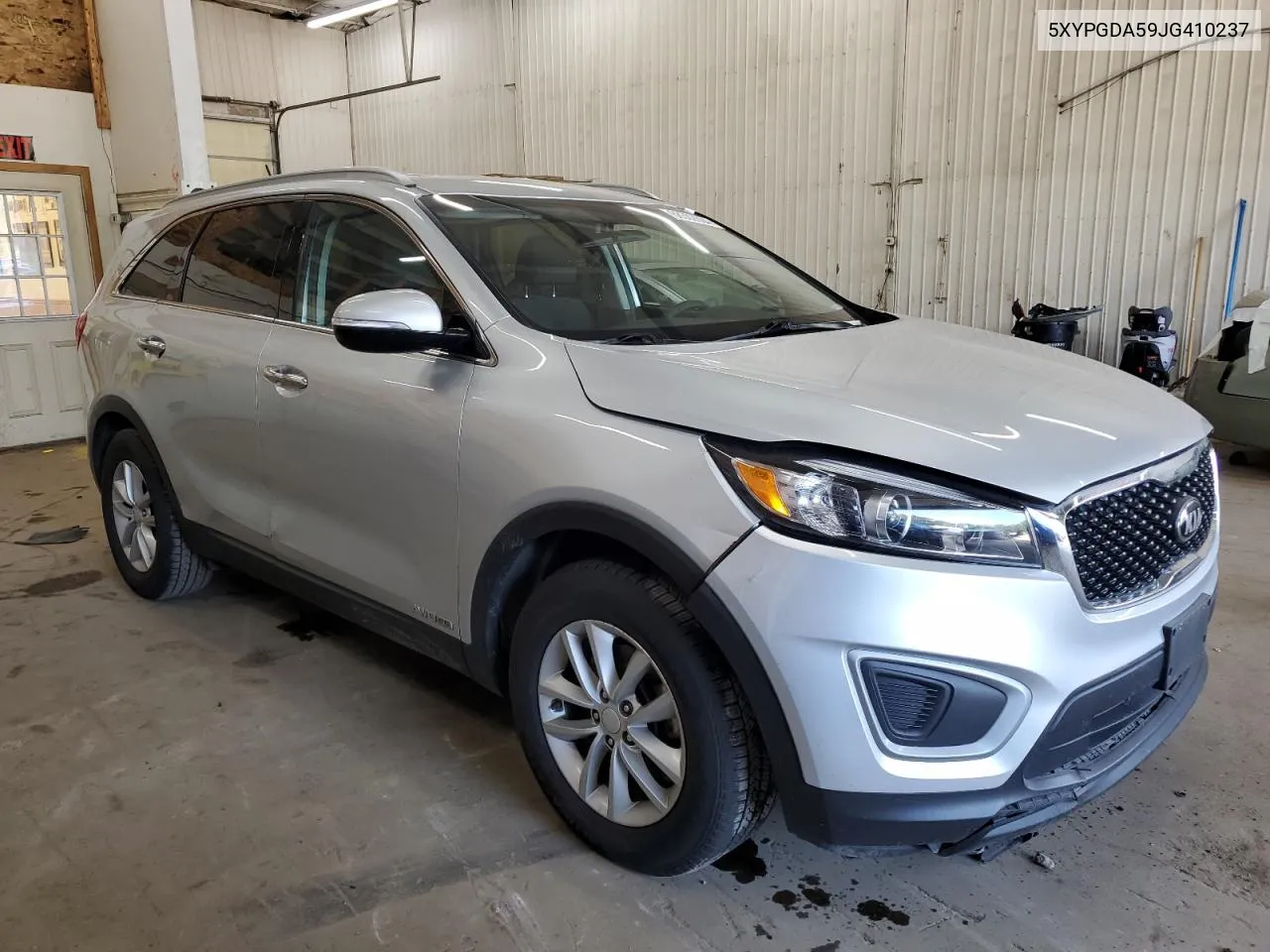 5XYPGDA59JG410237 2018 Kia Sorento Lx