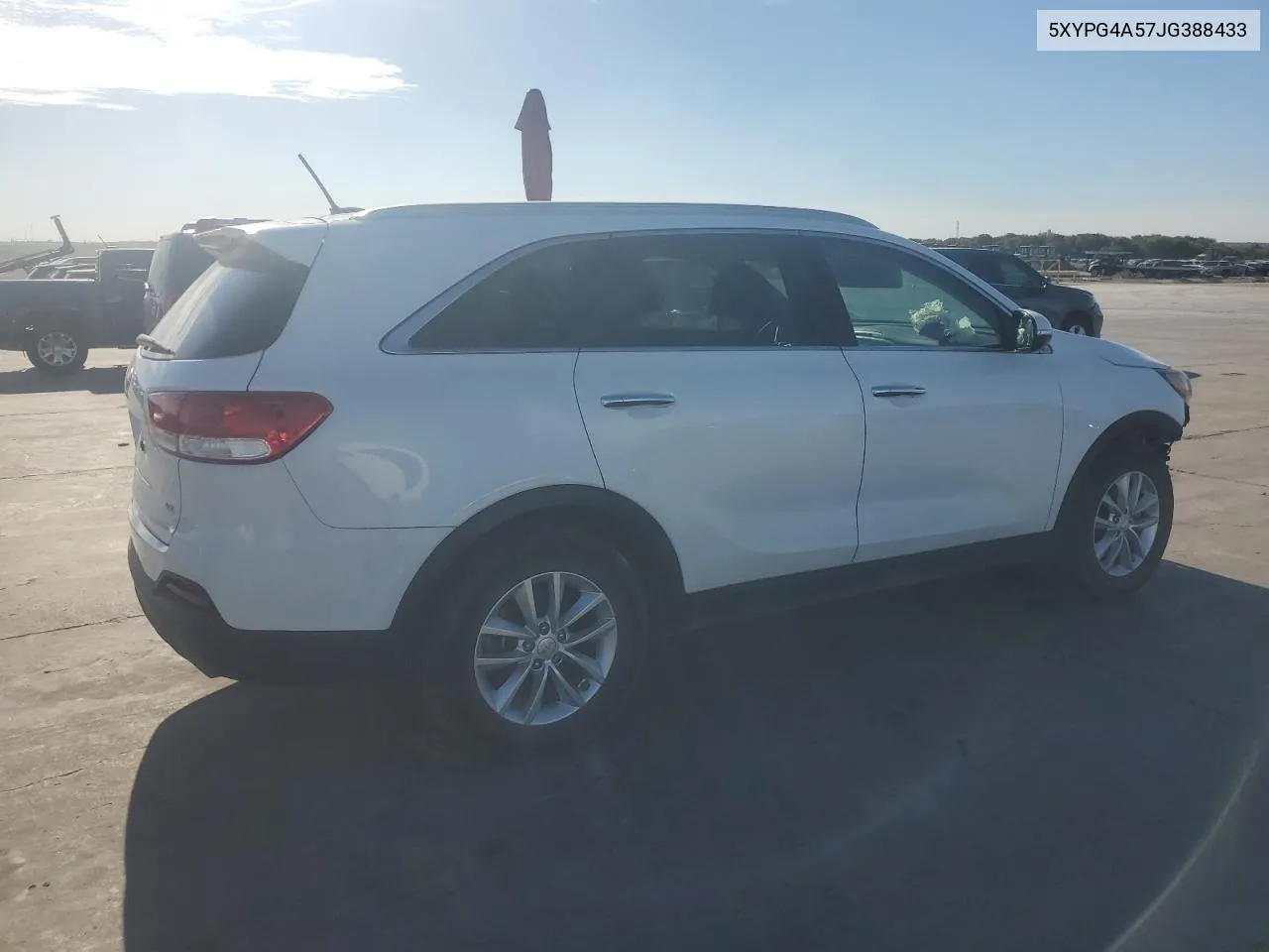 5XYPG4A57JG388433 2018 Kia Sorento Lx