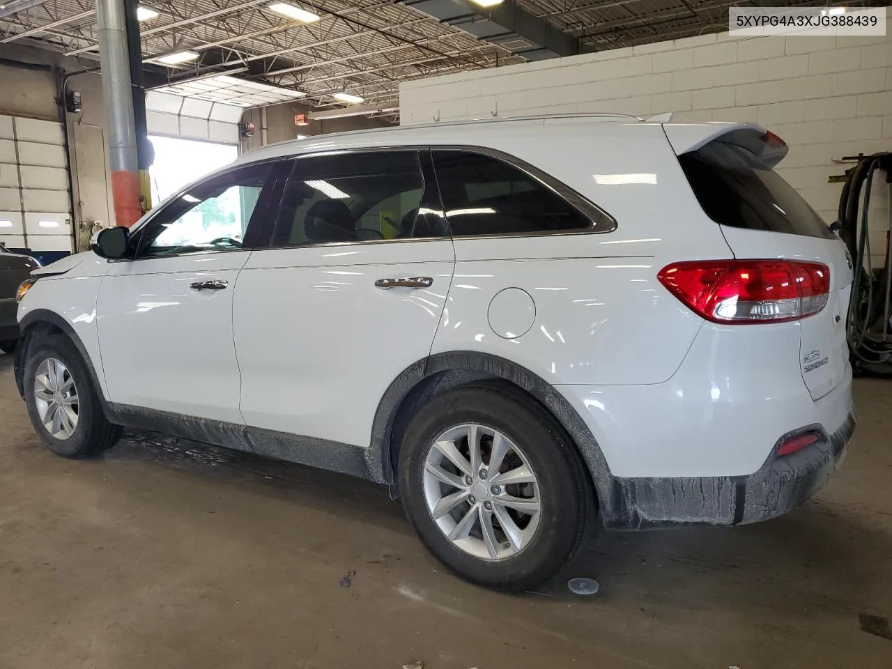 5XYPG4A3XJG388439 2018 Kia Sorento Lx