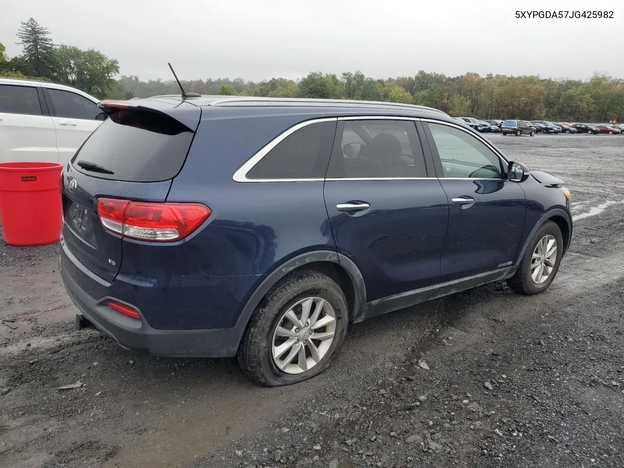 5XYPGDA57JG425982 2018 Kia Sorento Lx