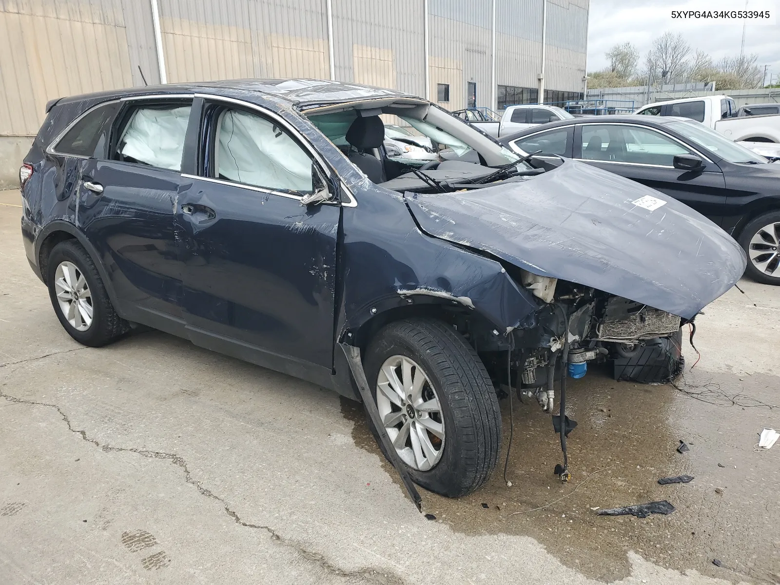 5XYPG4A34KG533945 2019 Kia Sorento L