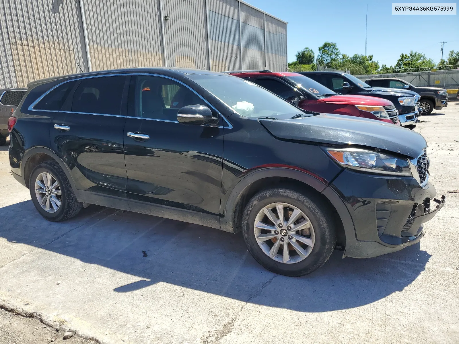 2019 Kia Sorento L VIN: 5XYPG4A36KG575999 Lot: 61250434