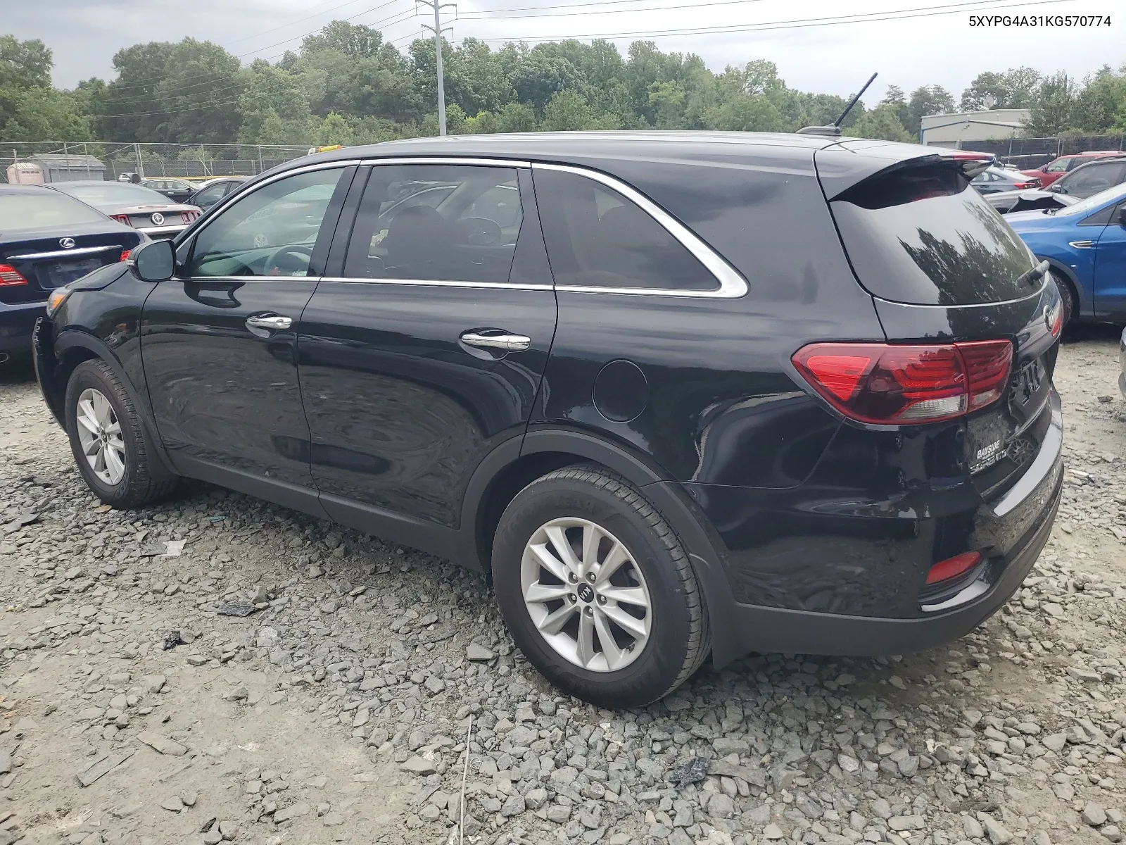 2019 Kia Sorento L VIN: 5XYPG4A31KG570774 Lot: 63861404