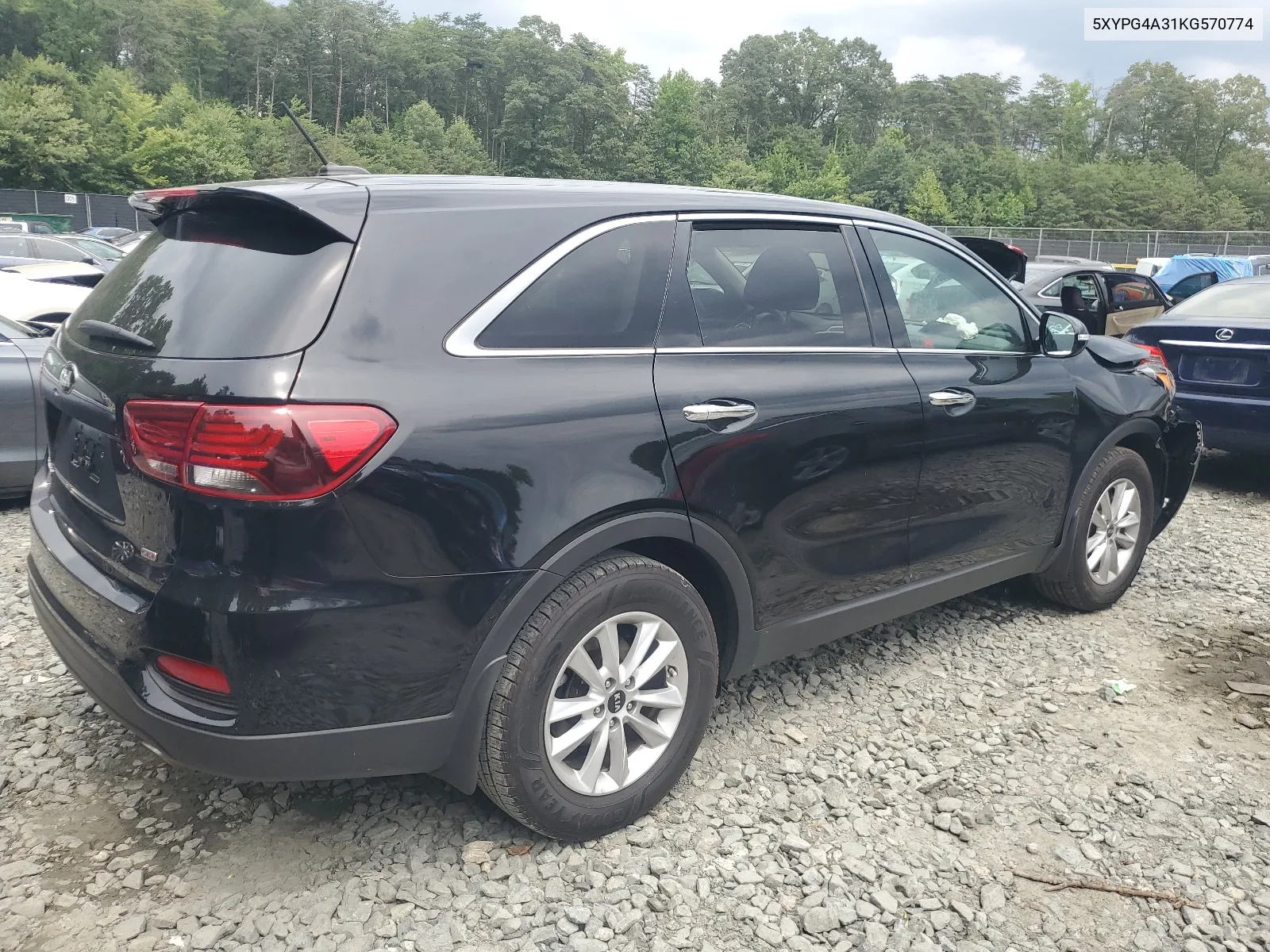 2019 Kia Sorento L VIN: 5XYPG4A31KG570774 Lot: 63861404