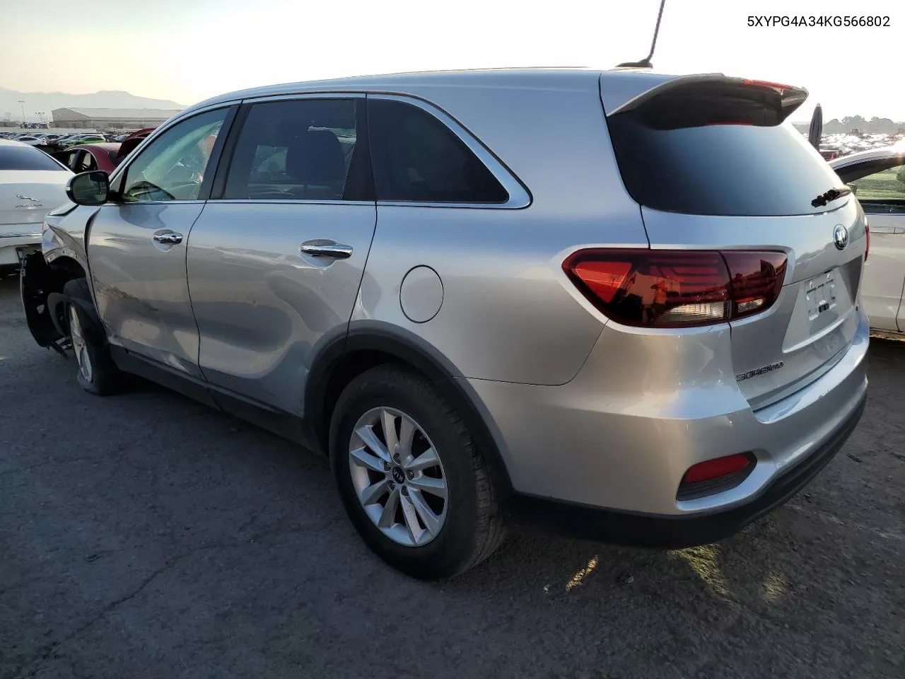 5XYPG4A34KG566802 2019 Kia Sorento L