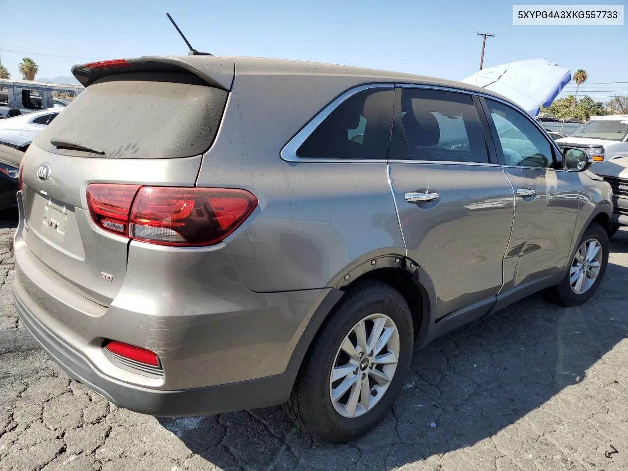 5XYPG4A3XKG557733 2019 Kia Sorento L