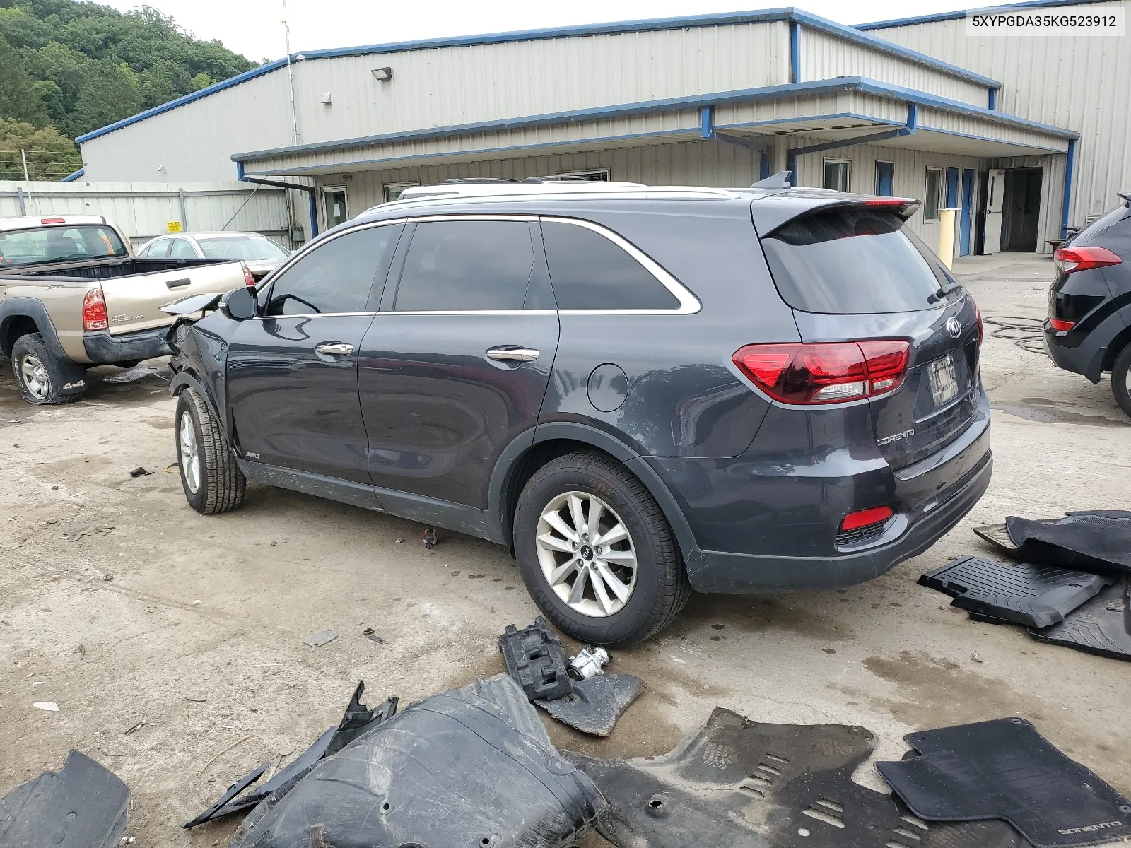 5XYPGDA35KG523912 2019 Kia Sorento L