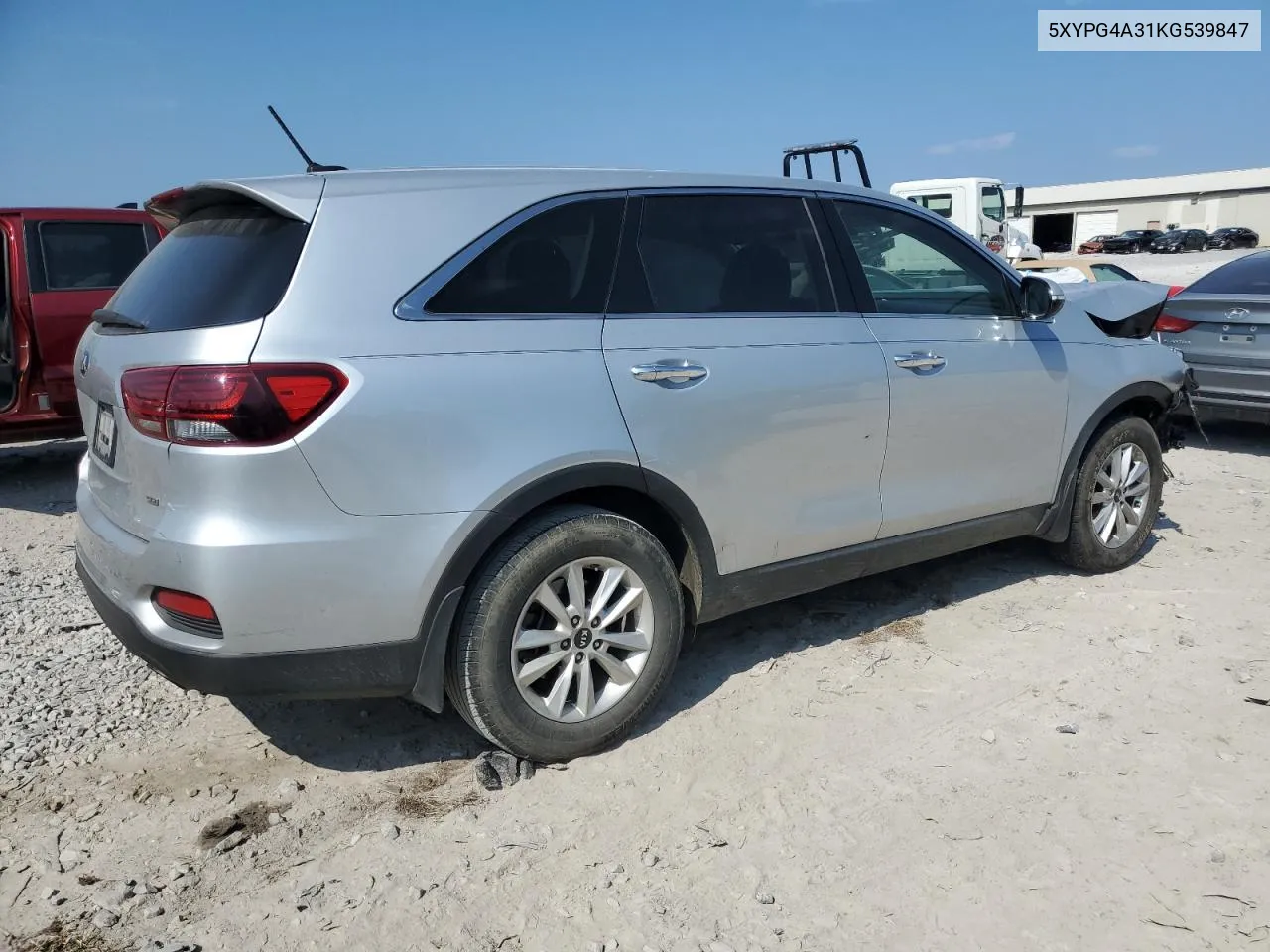 2019 Kia Sorento L VIN: 5XYPG4A31KG539847 Lot: 68752774