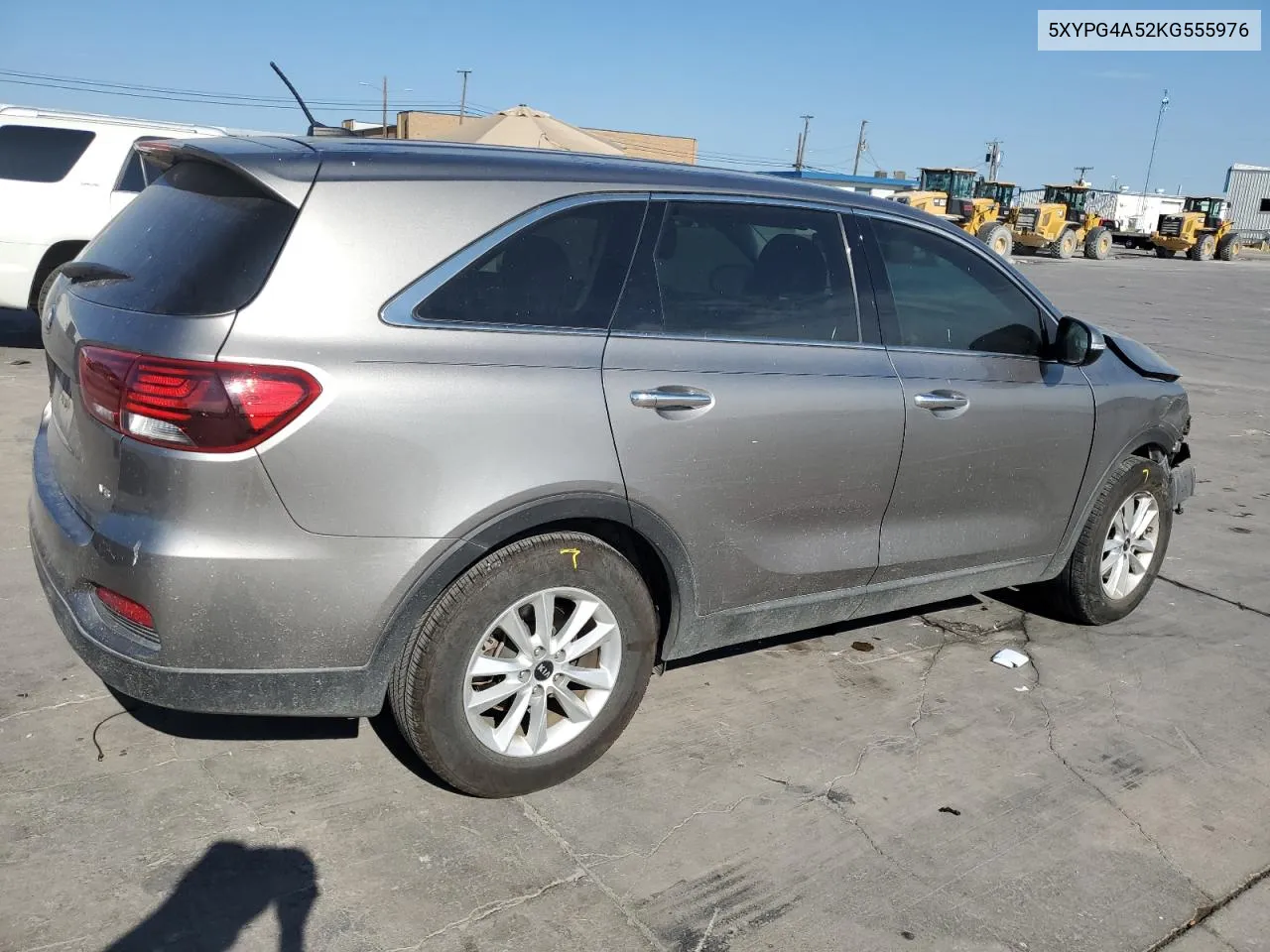 2019 Kia Sorento Lx VIN: 5XYPG4A52KG555976 Lot: 68906024