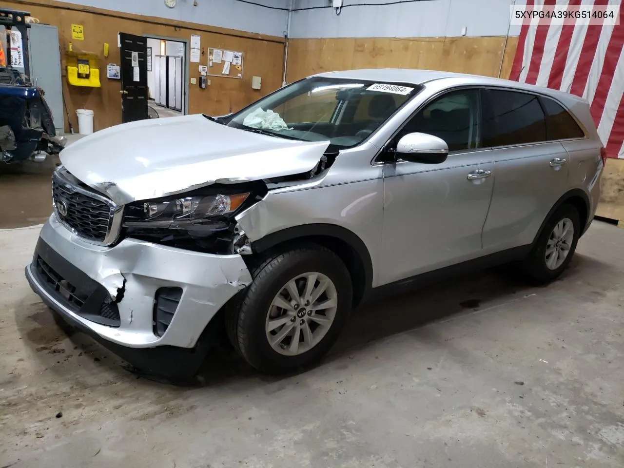 2019 Kia Sorento L VIN: 5XYPG4A39KG514064 Lot: 69194064