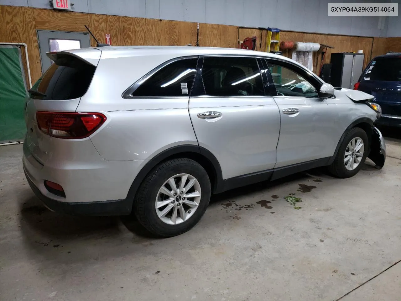 2019 Kia Sorento L VIN: 5XYPG4A39KG514064 Lot: 69194064