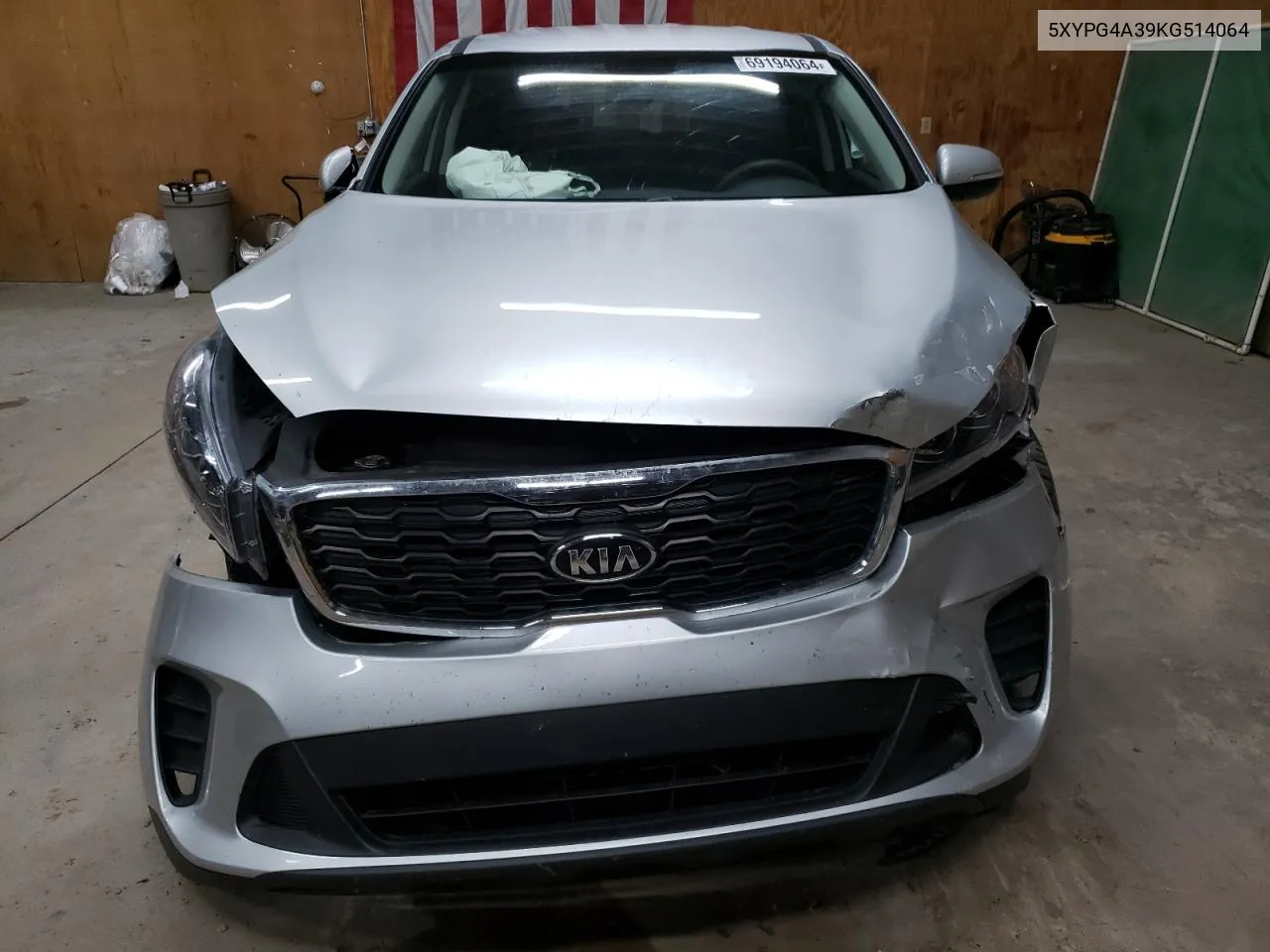 2019 Kia Sorento L VIN: 5XYPG4A39KG514064 Lot: 69194064