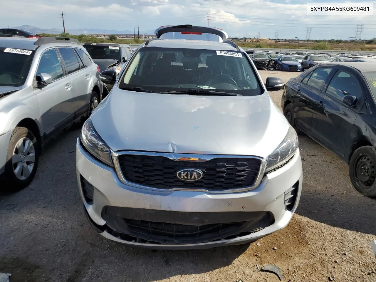 5XYPG4A55KG609481 2019 Kia Sorento Lx