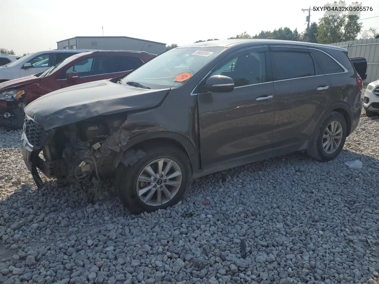 5XYPG4A32KG505576 2019 Kia Sorento L