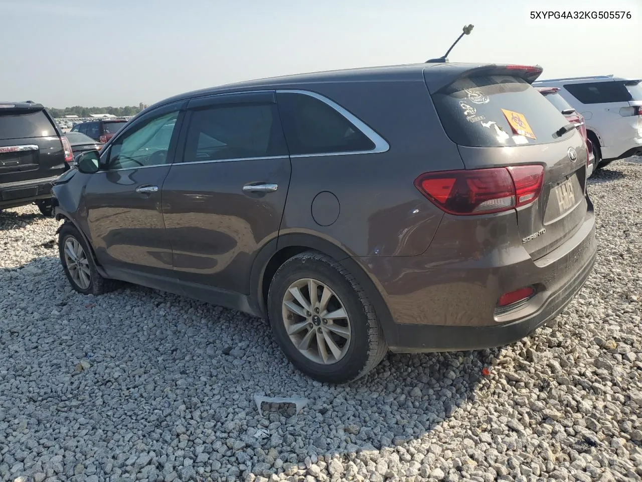 2019 Kia Sorento L VIN: 5XYPG4A32KG505576 Lot: 70483204