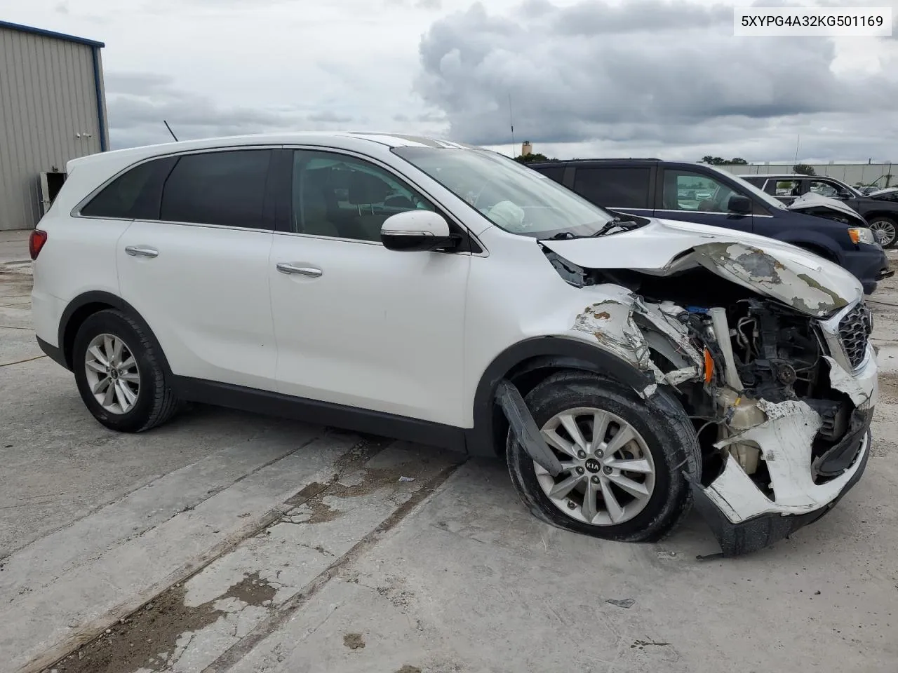 2019 Kia Sorento L VIN: 5XYPG4A32KG501169 Lot: 71300704