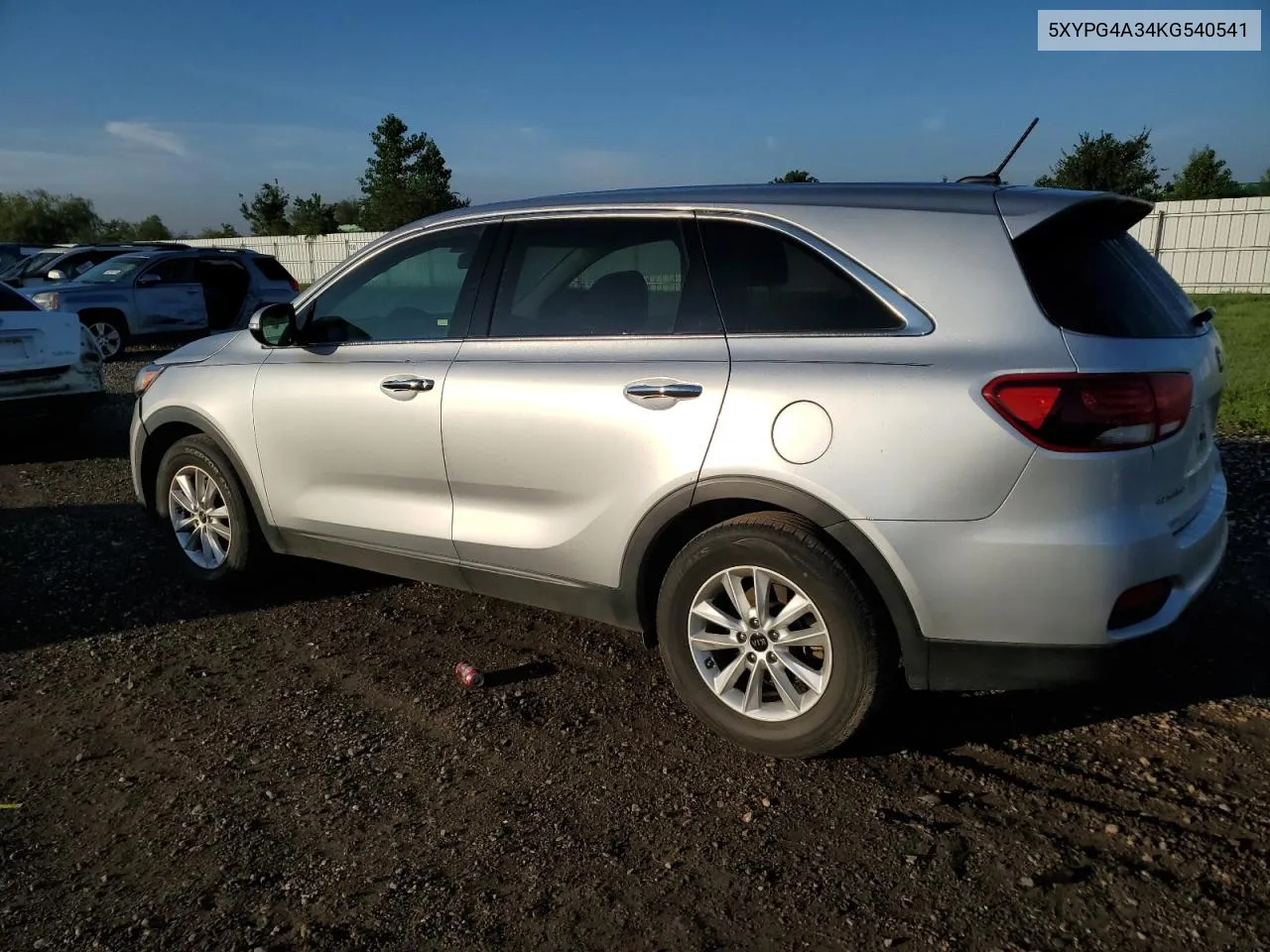 5XYPG4A34KG540541 2019 Kia Sorento L