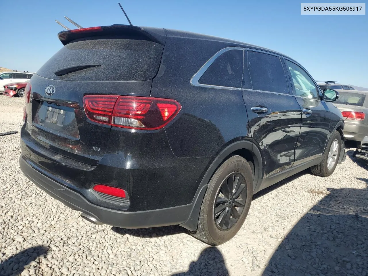 5XYPGDA55KG506917 2019 Kia Sorento Lx