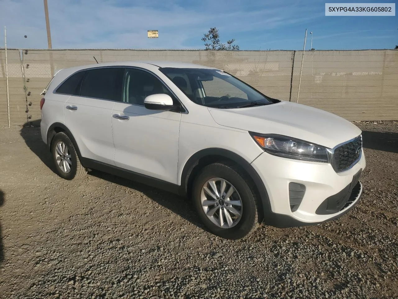 2019 Kia Sorento L VIN: 5XYPG4A33KG605802 Lot: 79476274