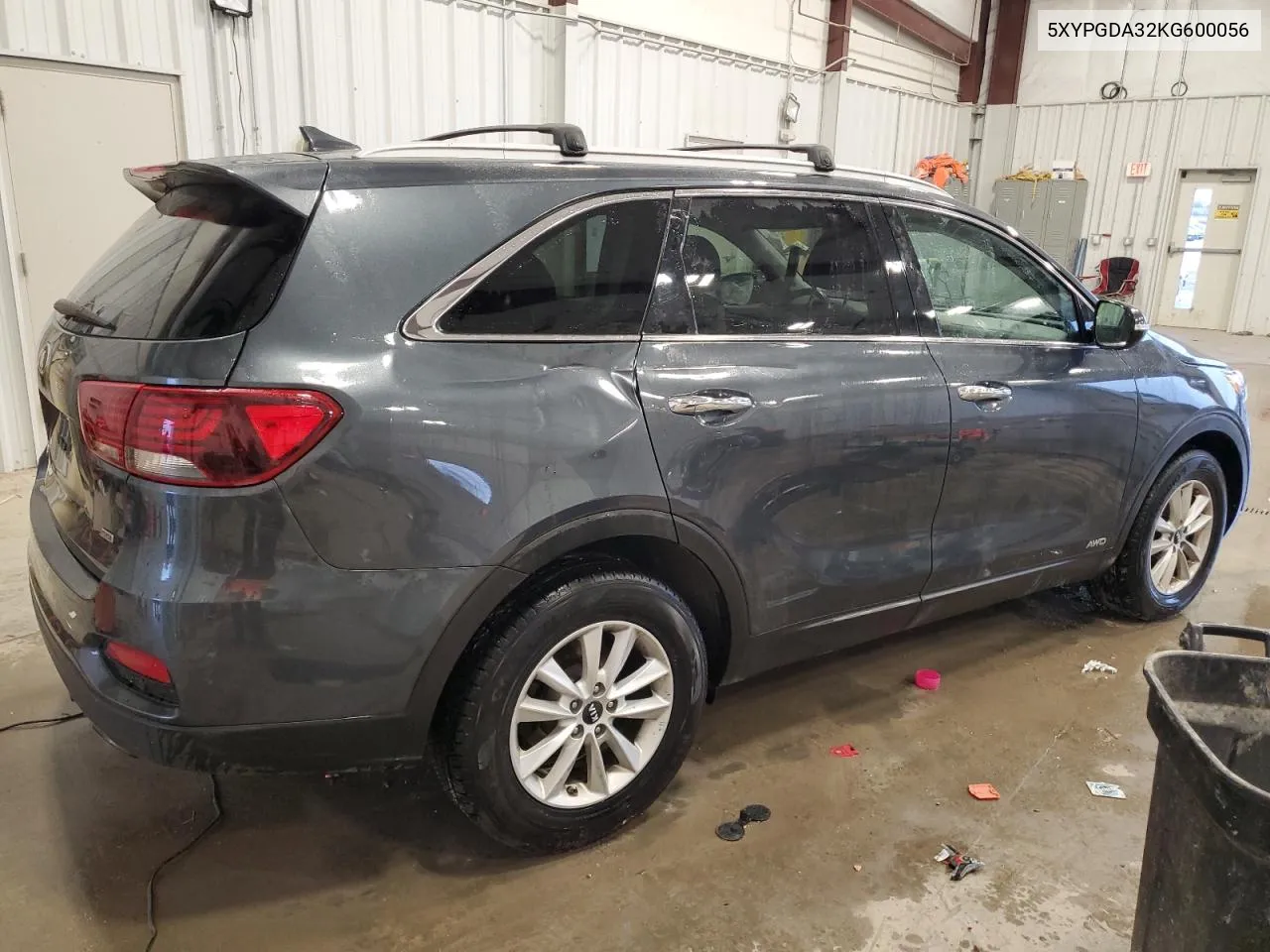 2019 Kia Sorento L VIN: 5XYPGDA32KG600056 Lot: 80744044